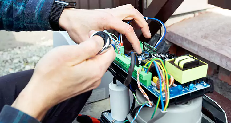 Automatic Driveway Gate Repair in Palm Coast, FL