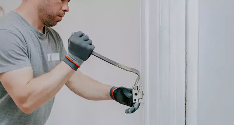 Cracked Door Jamb Repair in Palm Coast, FL