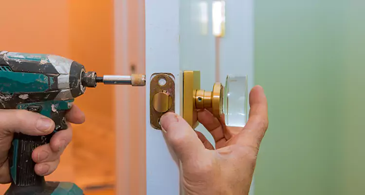 Broken Door Knob Fix in Palm Coast, FL